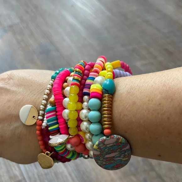 Set of 10 Flirty and Fun Colorful Beaded Bracelets!! These are so fun!! - Picture 1 of 6